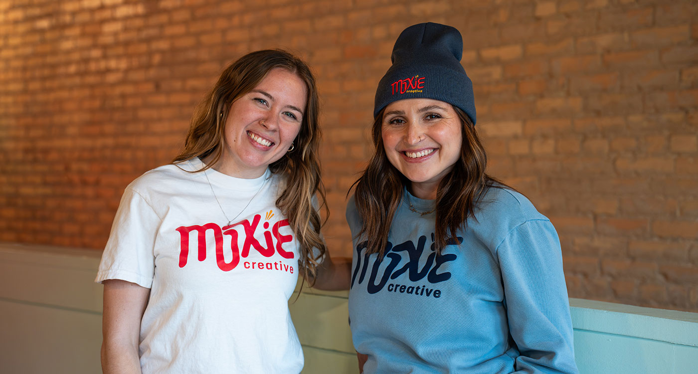 MOXIE STORE PHOTO tshirt hat